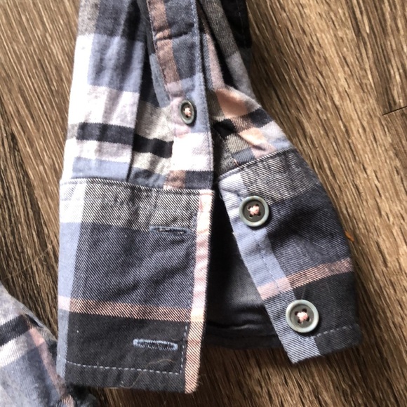 Snow Tech Flannel - Picture 4 of 11